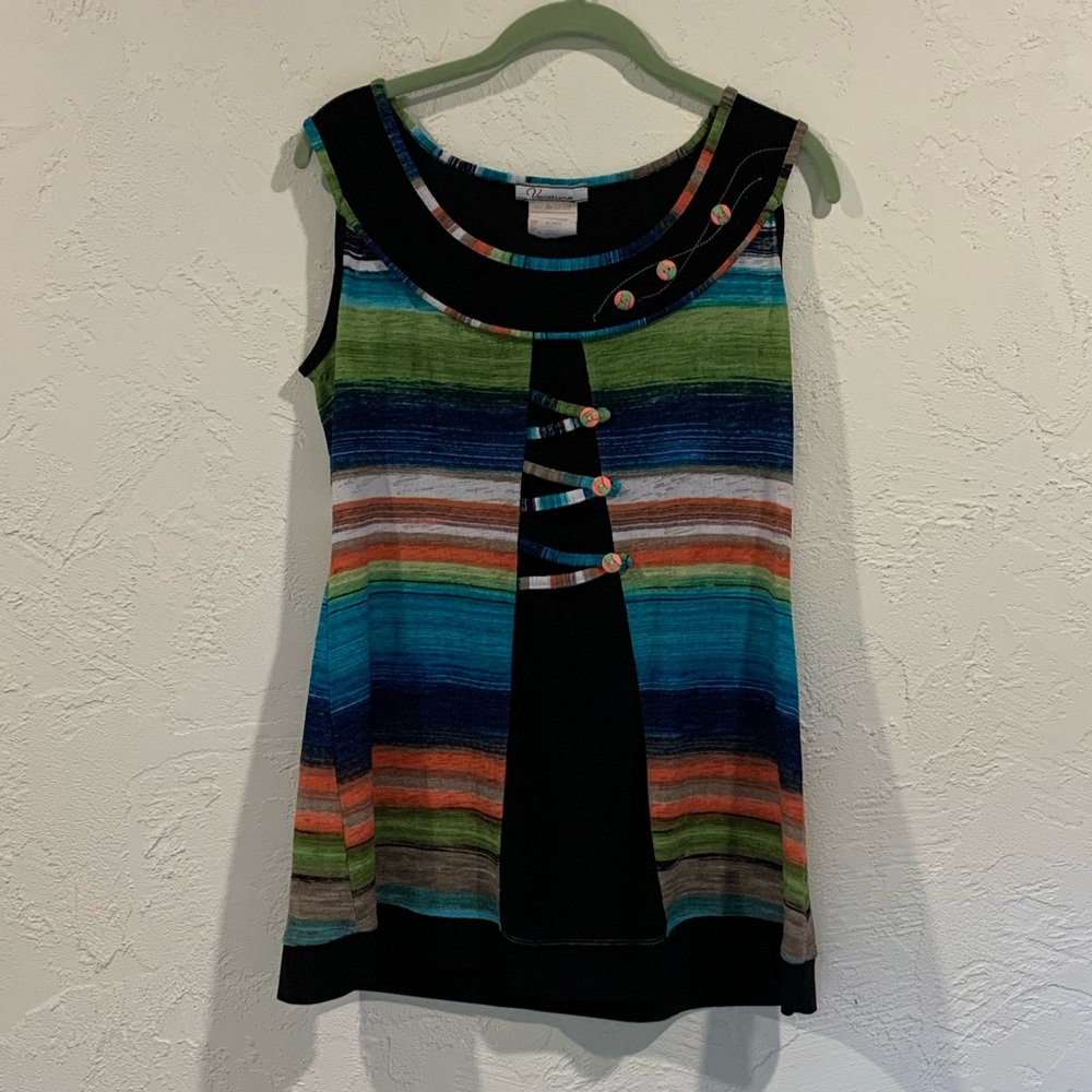 Cute multi color sleeveless top with cutout in the back